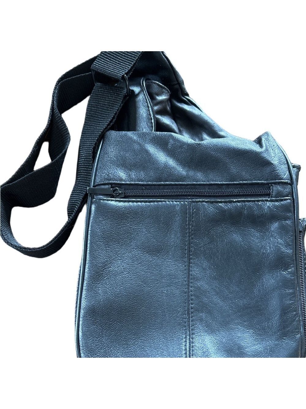 Buxton Black Leather Men's/Women’s Messenger Bag